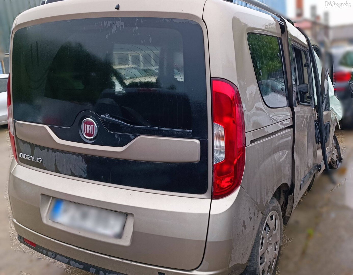 Fiat Doblo II 263 1.4 16V 2018 bontott alkatrészei