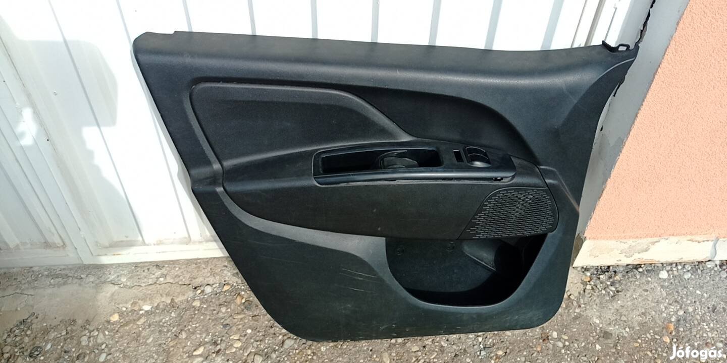 Fiat Doblo ajtó kárpit
