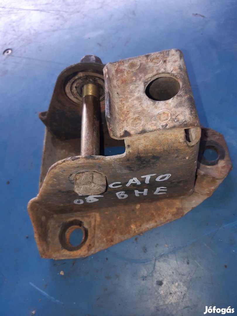 Fiat Ducato 02-06 Bal Hátsó Laprugó Tartó