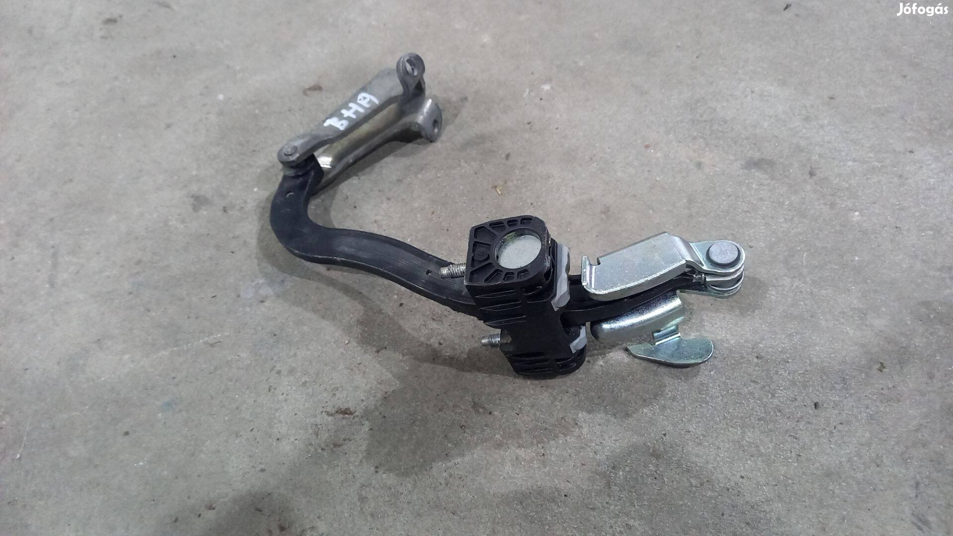 Fiat Ducato Citroen Jumper Peugeot Boxer 06- Hátsó ajtó határoló 5907