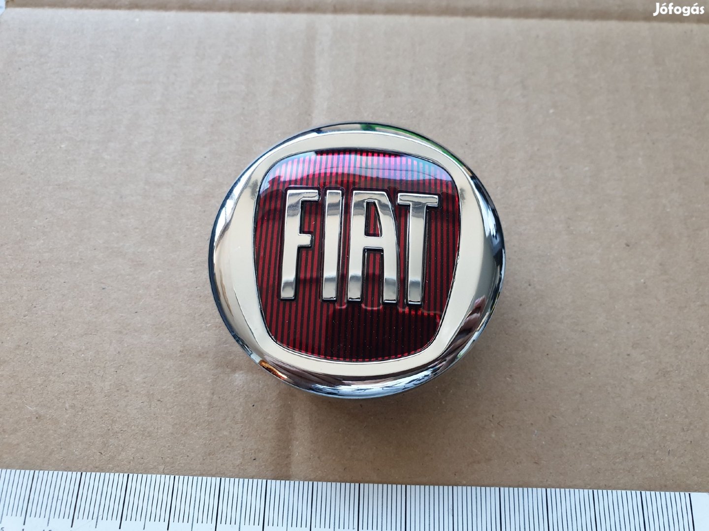 Fiat Freemont gyári új felni közép kupak K68088547AA