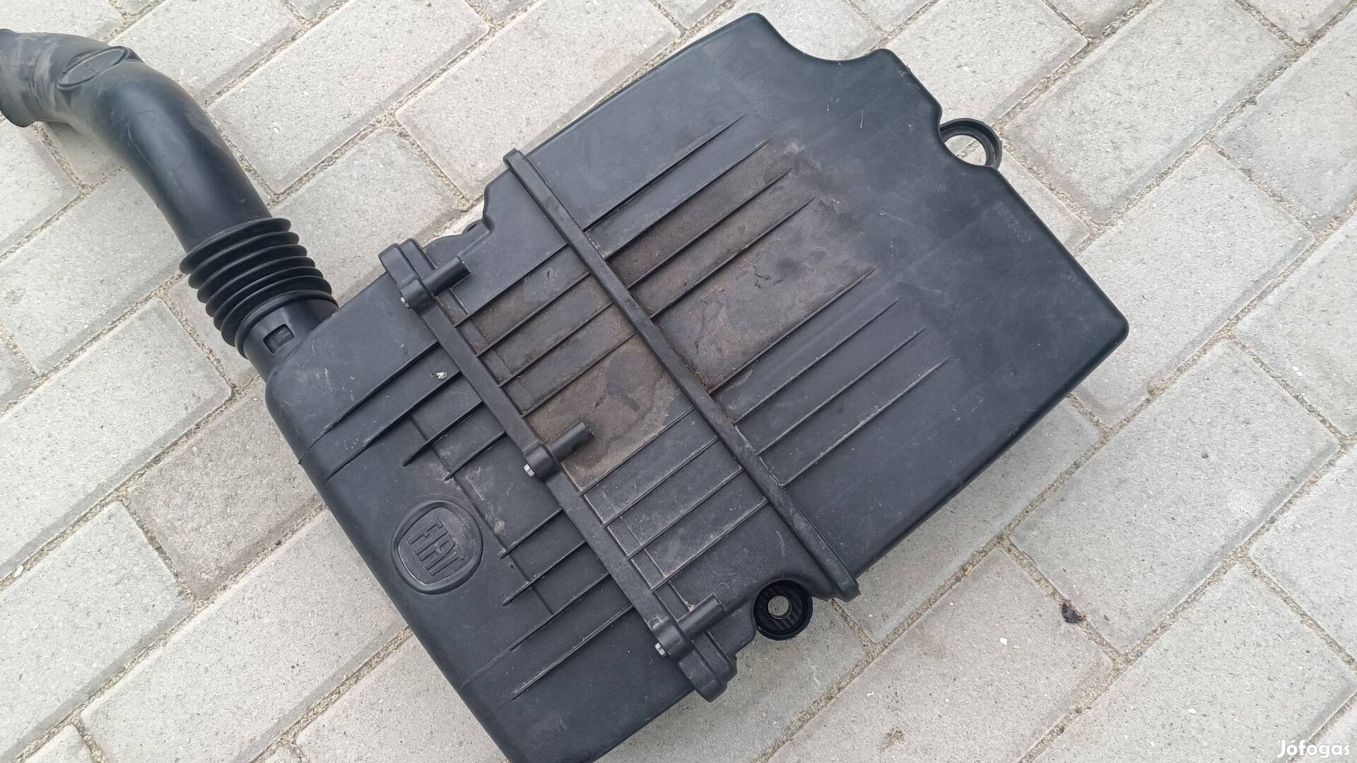 Fiat Grande Punto Evo 1.2 1.4 8v levegőszűrő ház légszűrőház 51773400