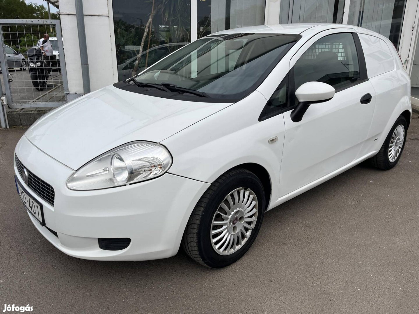 Fiat Grande Punto Van 1.3 Multijet 2 év friss m...