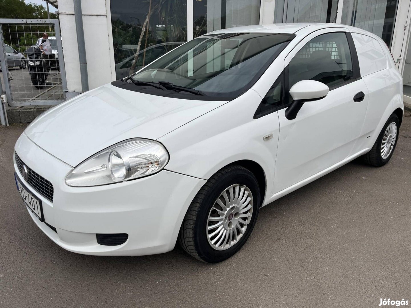 Fiat Grande Punto Van 1.3 Multijet 2 év friss m...