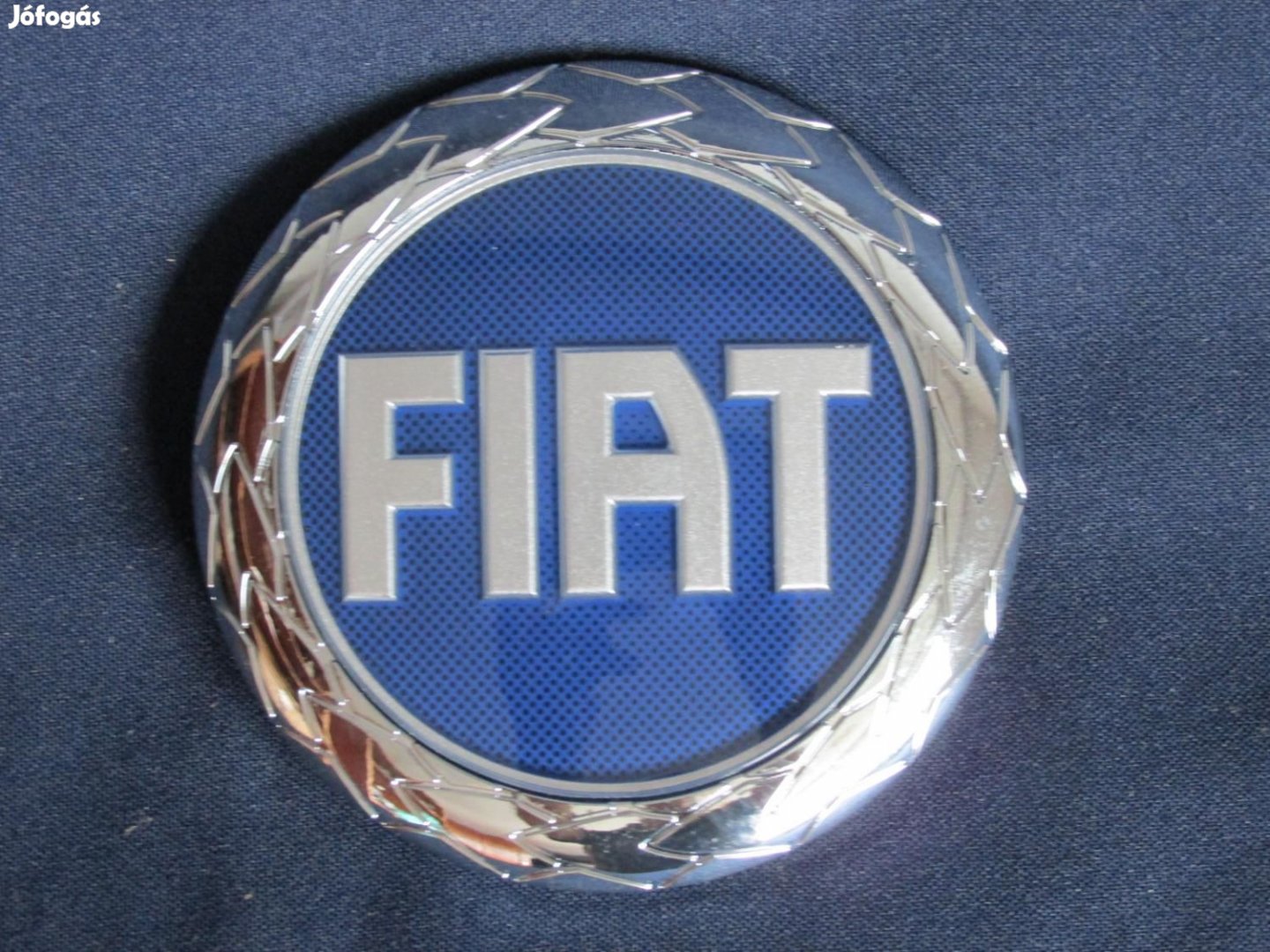 Fiat Grande Punto, Stilo, Croma gyári új kék színű első embléma 98