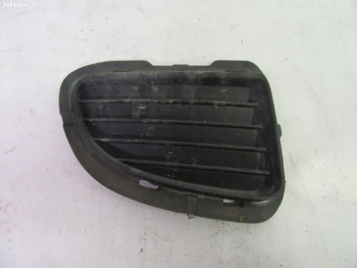 Fiat Grande Punto jobb első ködlámpahely takaró rács 735410805