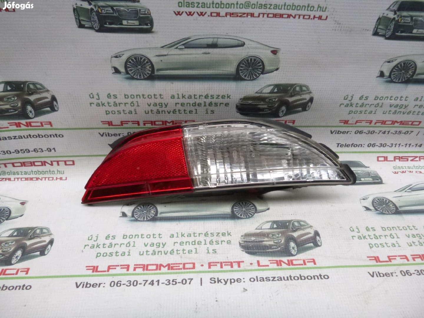 Fiat Grande Punto jobb hátsó alsó lámpa, a képen látható sérüléssel