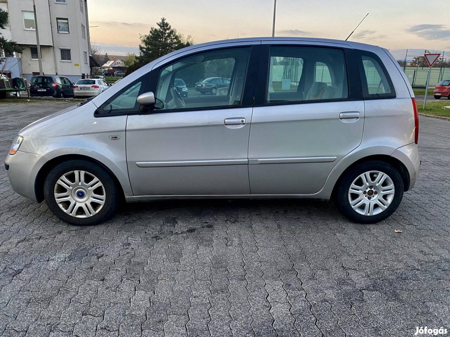 Fiat IDEA 1.3 JTD Active Plus Friss vizsga Vonó...