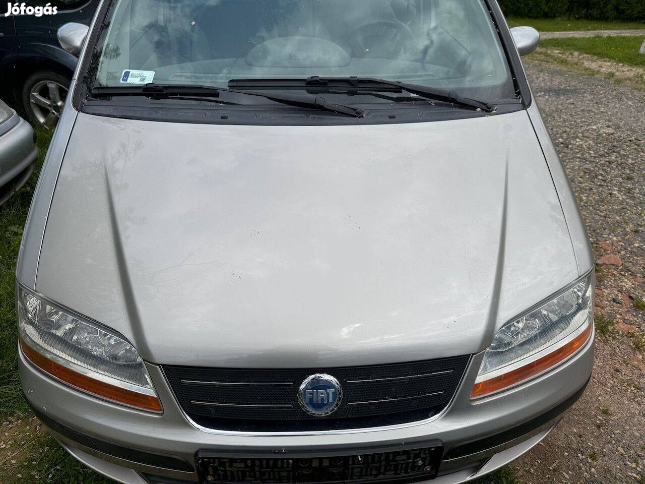 Fiat Idea 1.3 JTD 51KW motorháztető