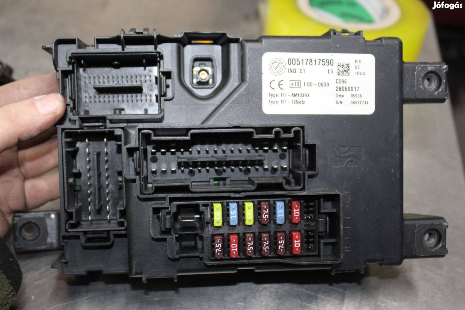 Fiat Idea 2005-2008 biztosíték tábla 517817590