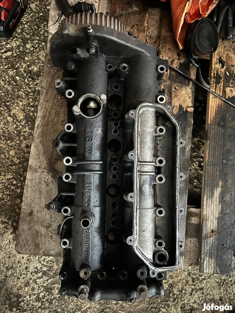 Fiat Iveco 2.3 vezérműtengely ház