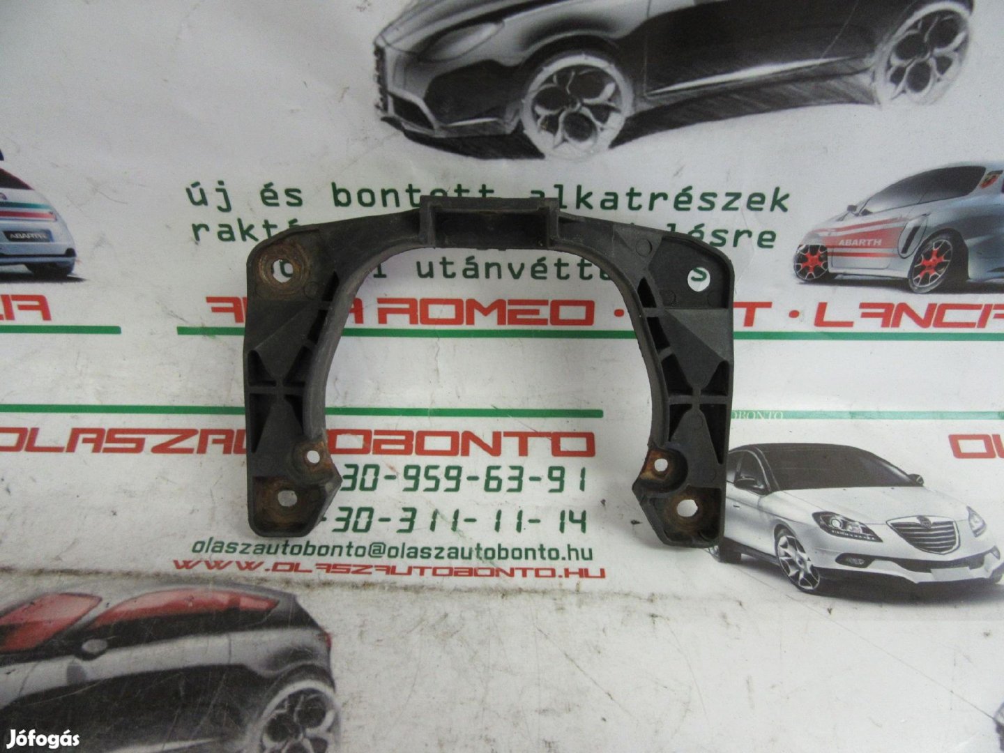 Fiat Linea 43040744 számú, ködlámpa keret