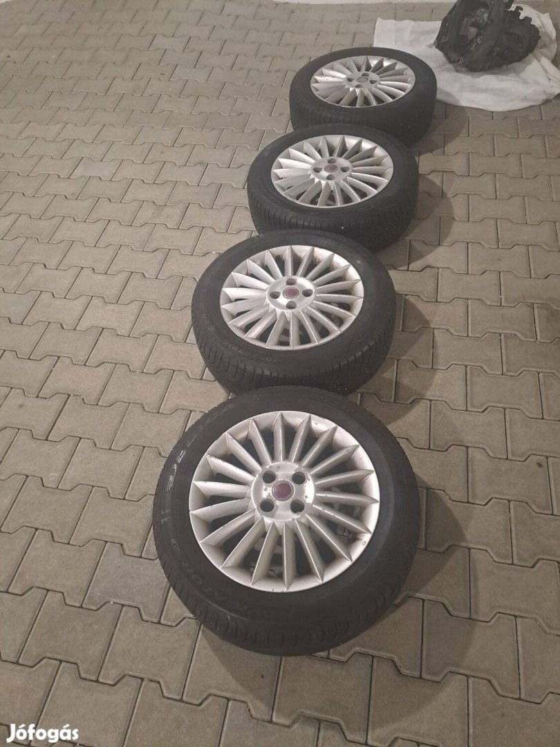 Fiat Linea Alufelni 4 évszakos gumival