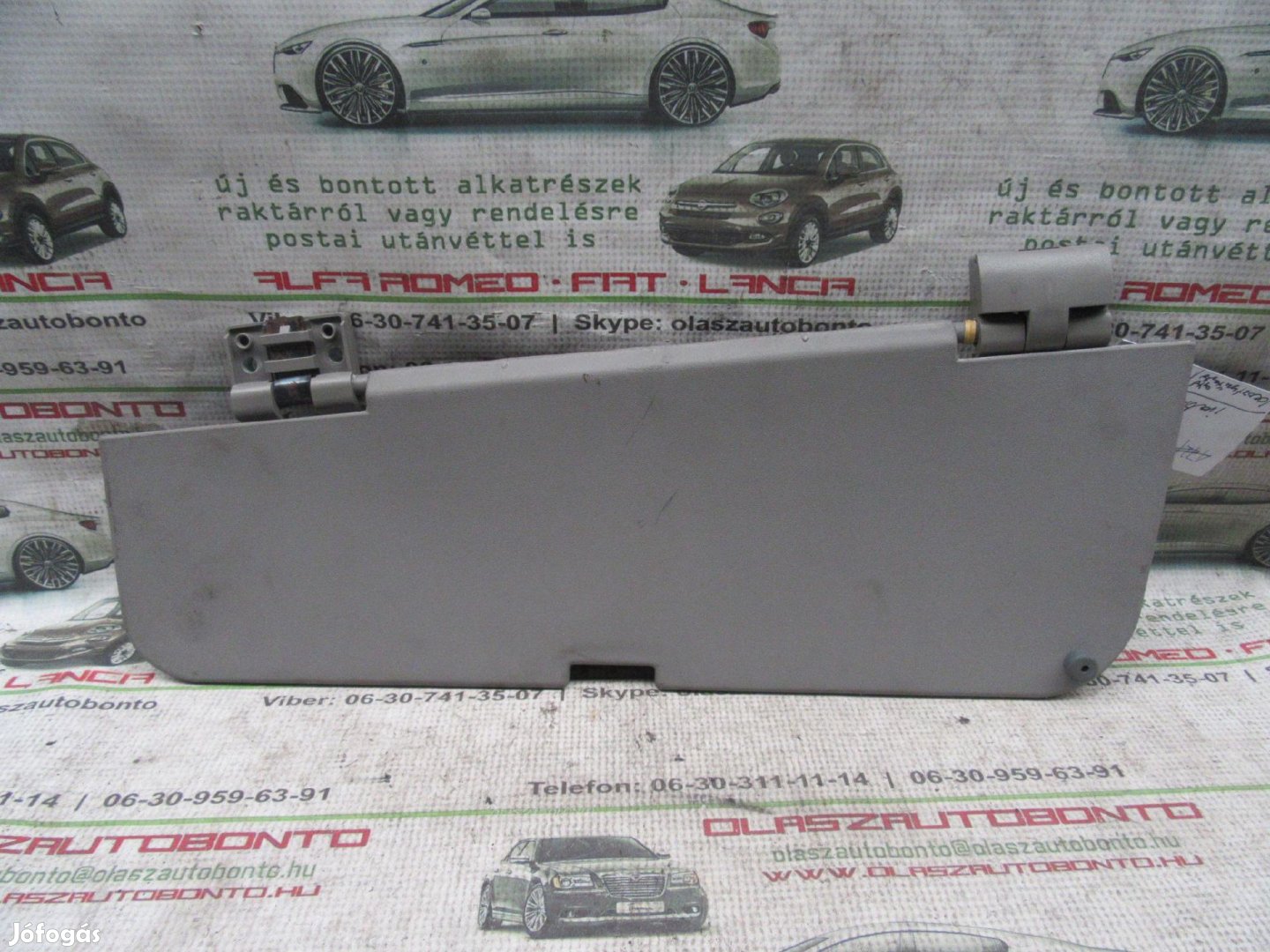 Fiat Multipla szürke színű, jobb oldali irattartó a tetőkárpitban