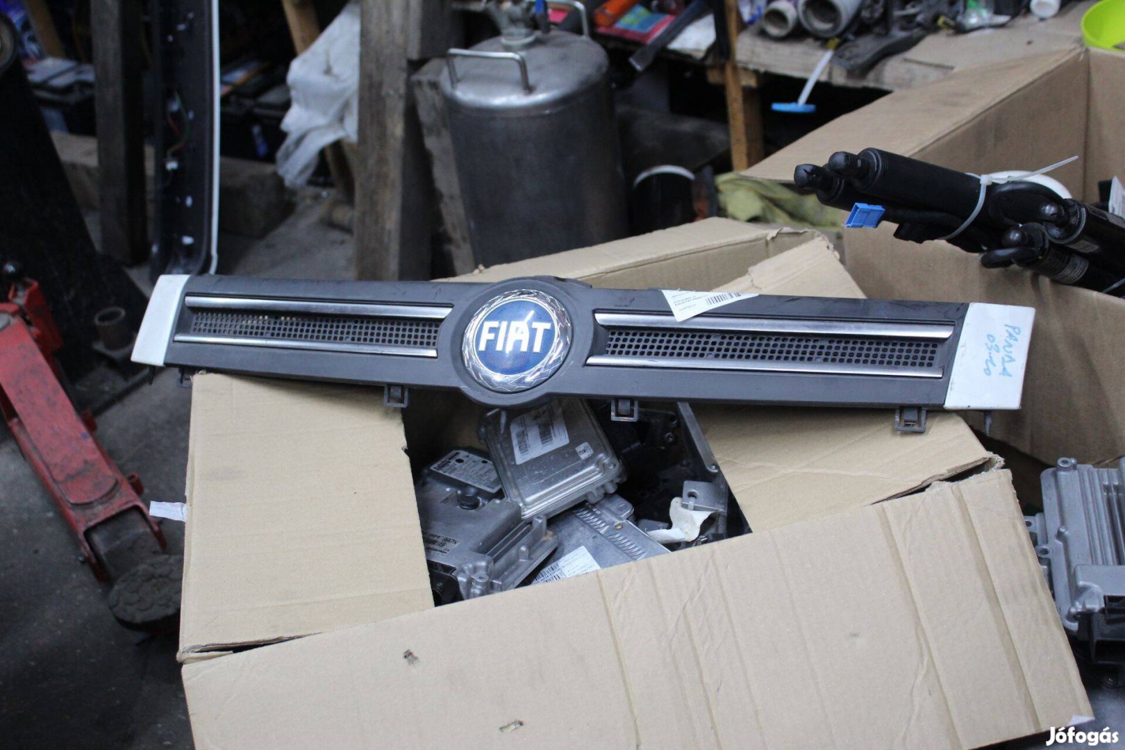 Fiat Panda 2003-2010 hűtőrács 735353899
