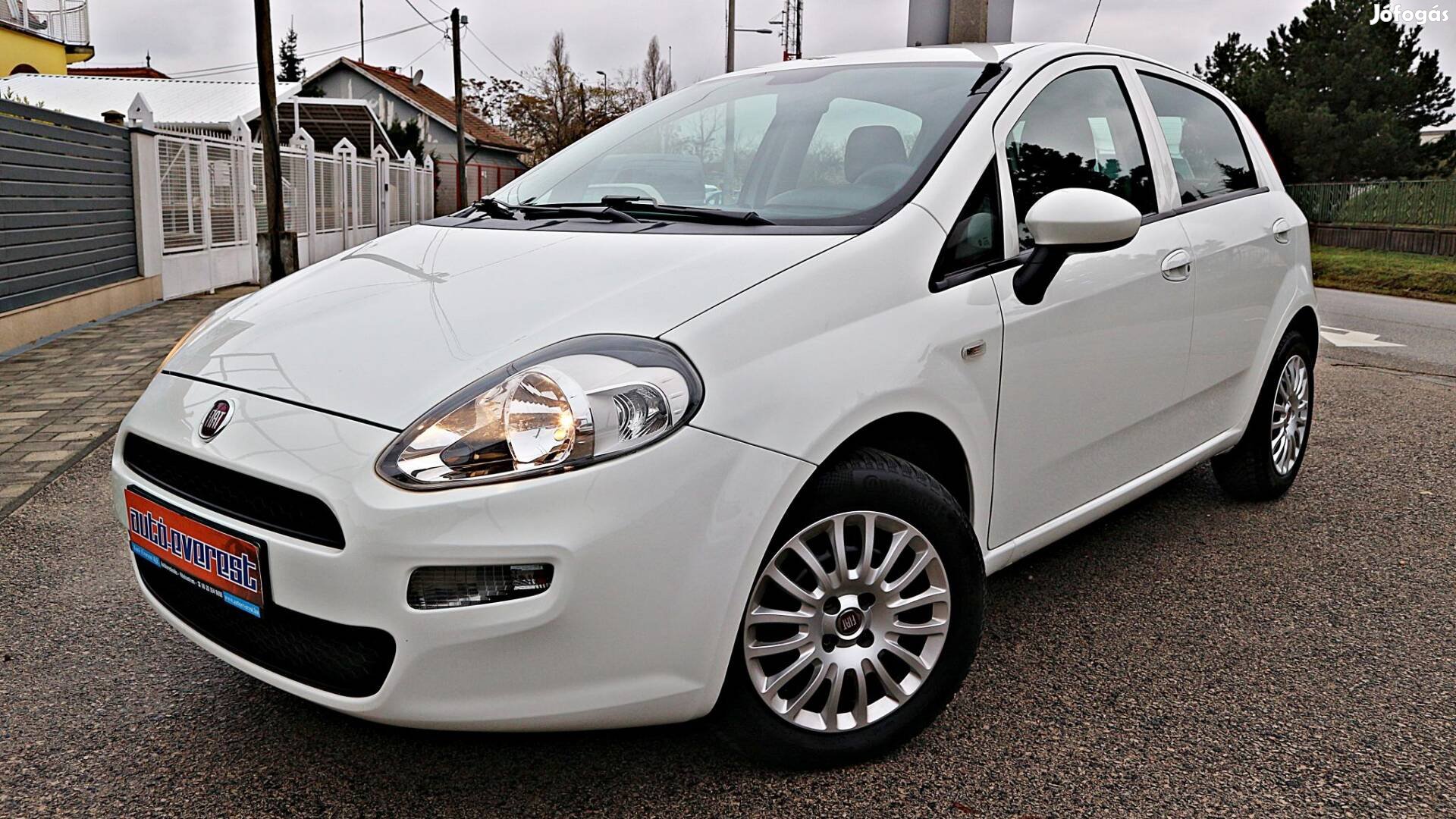 Fiat Punto 1.4 Easy S&S EU6 Klíma! Gyári Navigá...