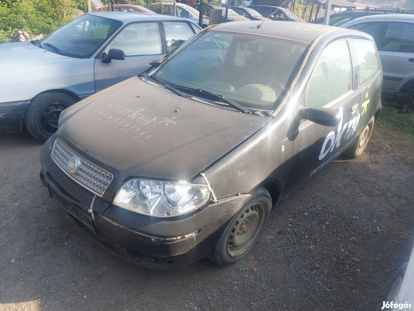 Fiat Punto 2 karosszéria elemei fekete