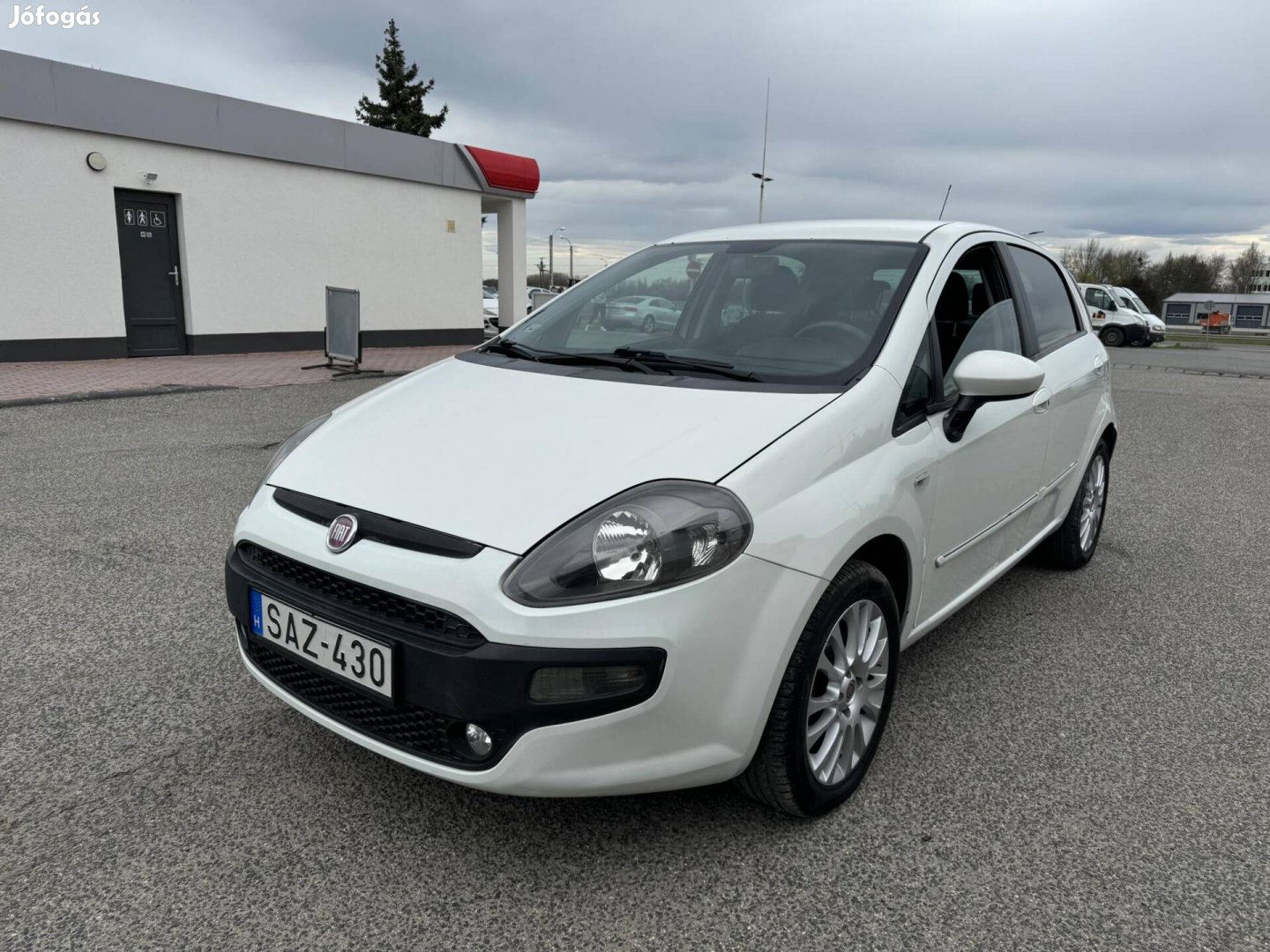 Fiat Punto Evo 1.4 8V Dynamic Evo felszereltség...