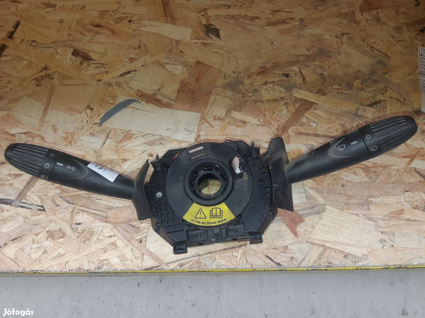 Fiat Punto II Bajuszkapcsoló Konzol Légzsák Átvezető Szalag