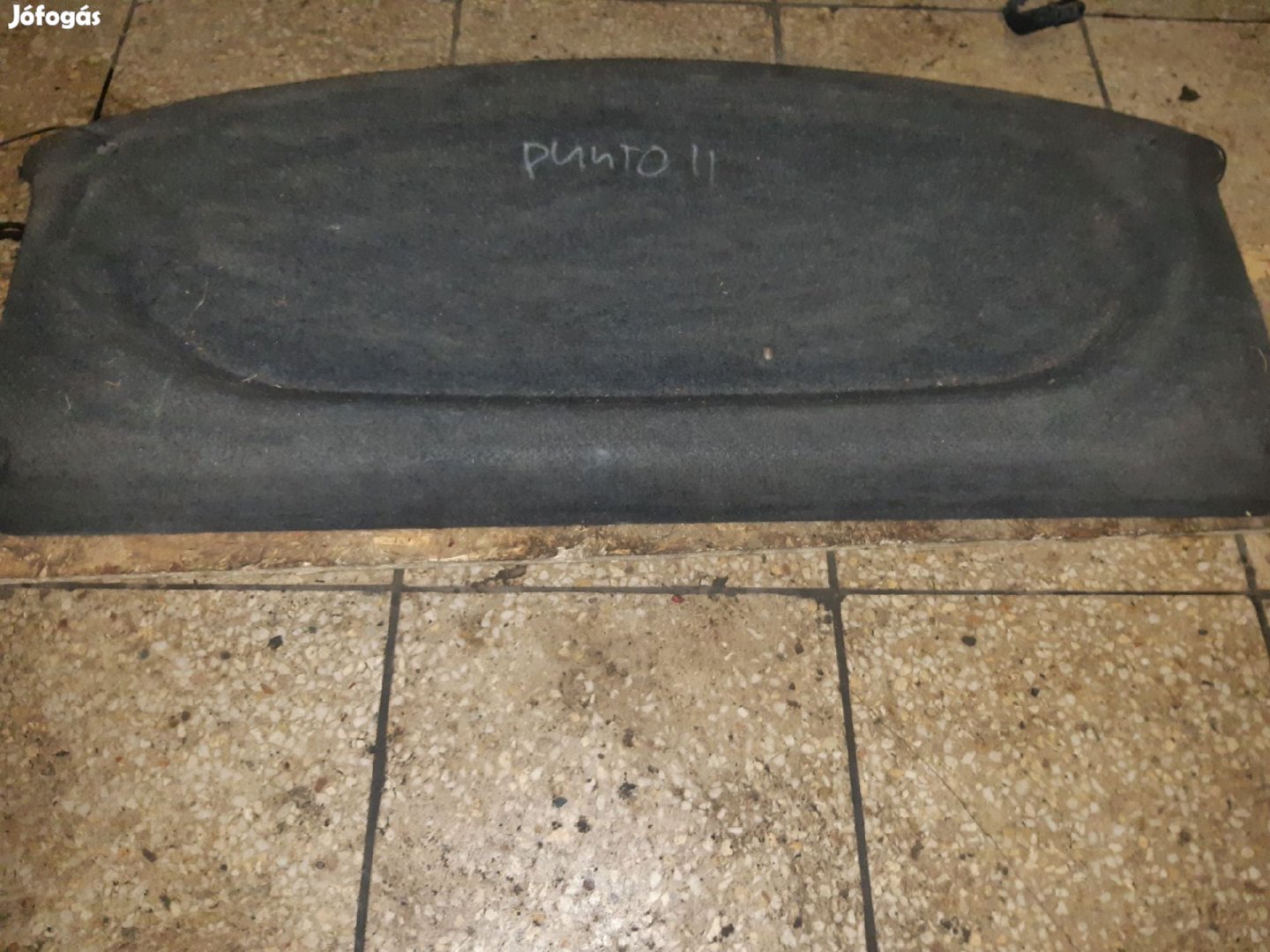 Fiat Punto II Kalaptartó