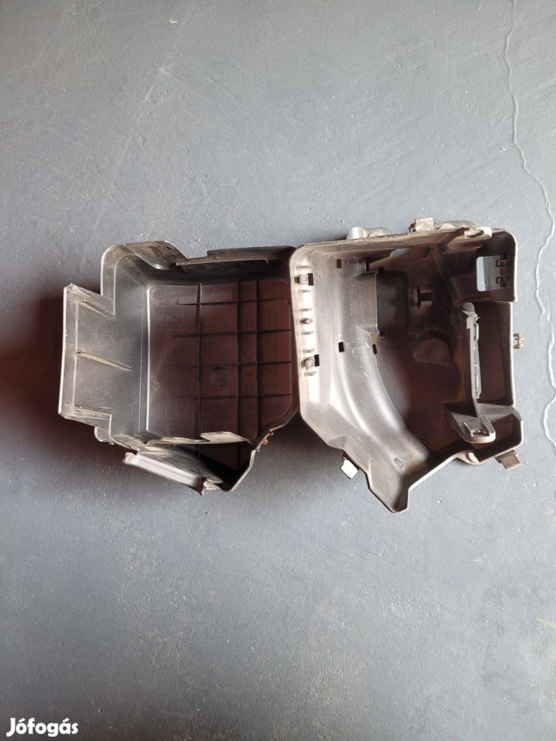 Fiat Punto II biztosíték doboz