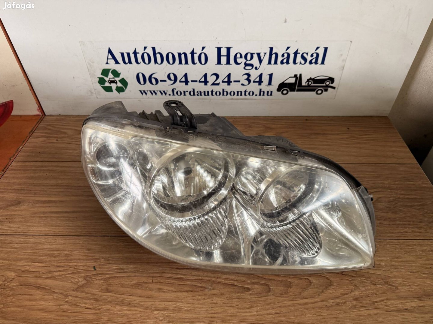 Fiat Punto II jobb fényszóró 