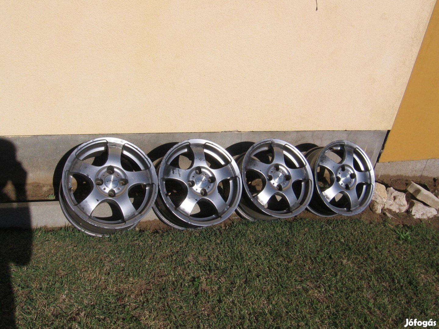 Fiat Punto alufelni 4x100,15" festés elött