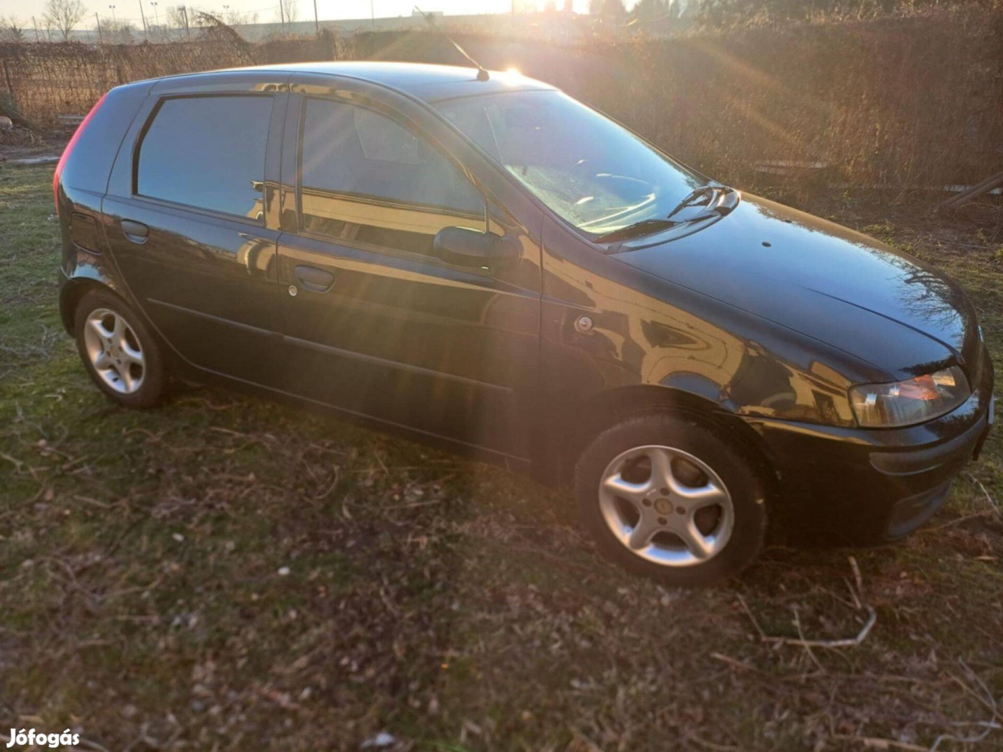 Fiat Punto eladó