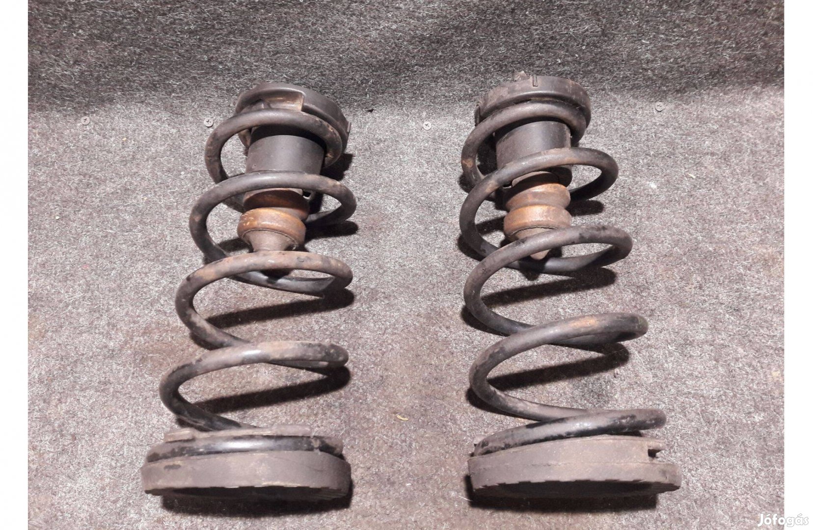 Fiat Punto hátsó lengéscsillapító rugó szett