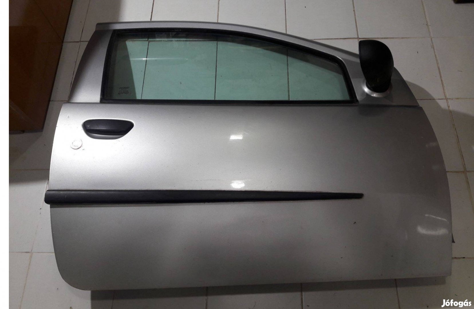 Fiat Punto komplett jobb ajtó (anyósülés felőli)