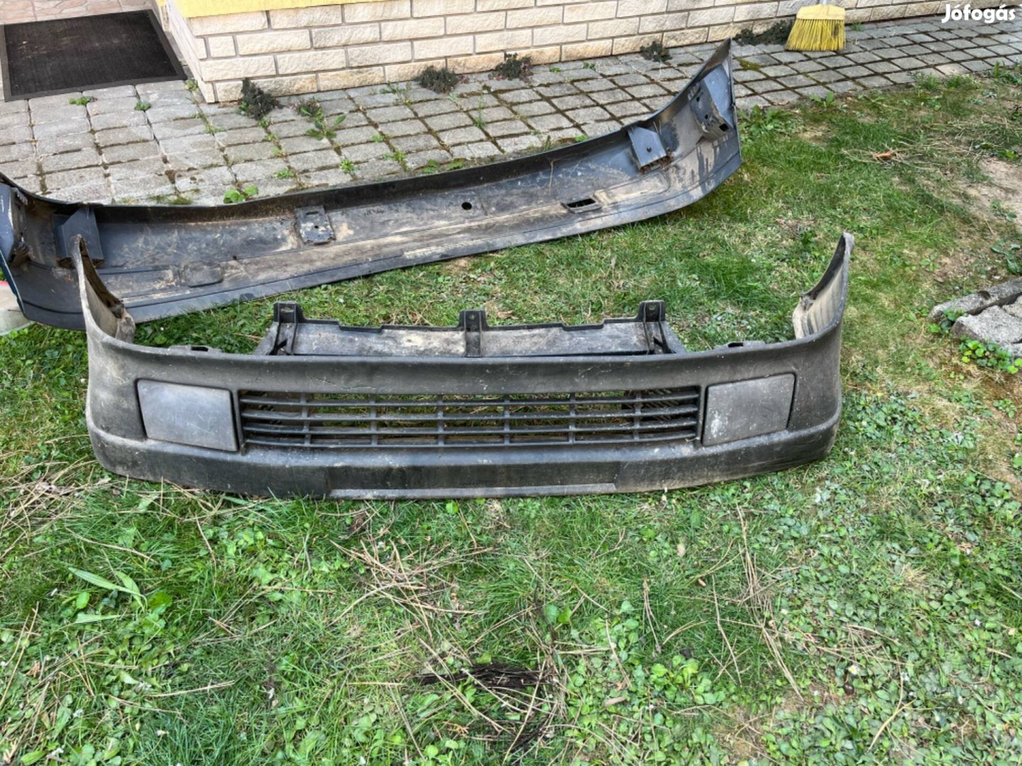 Fiat Ritmo 12 első lökhárító
