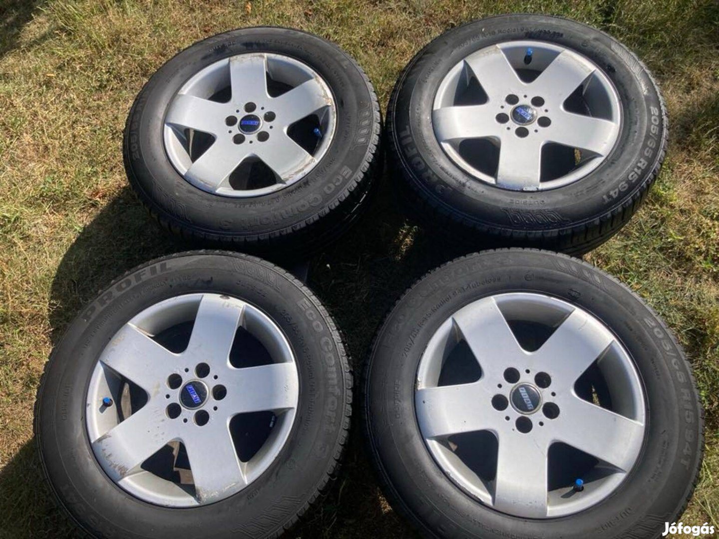 Fiat Scudo 5x98 kerekek 205/65 R15 gumikkal