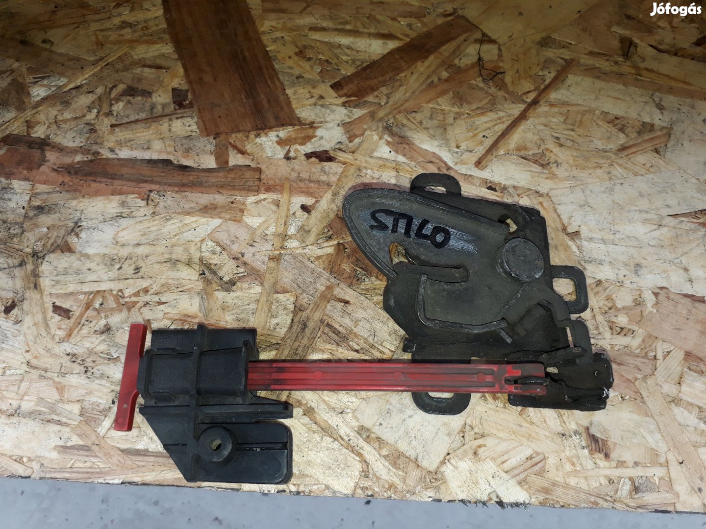 Fiat Stilo Motorháztető Zárszerkezet