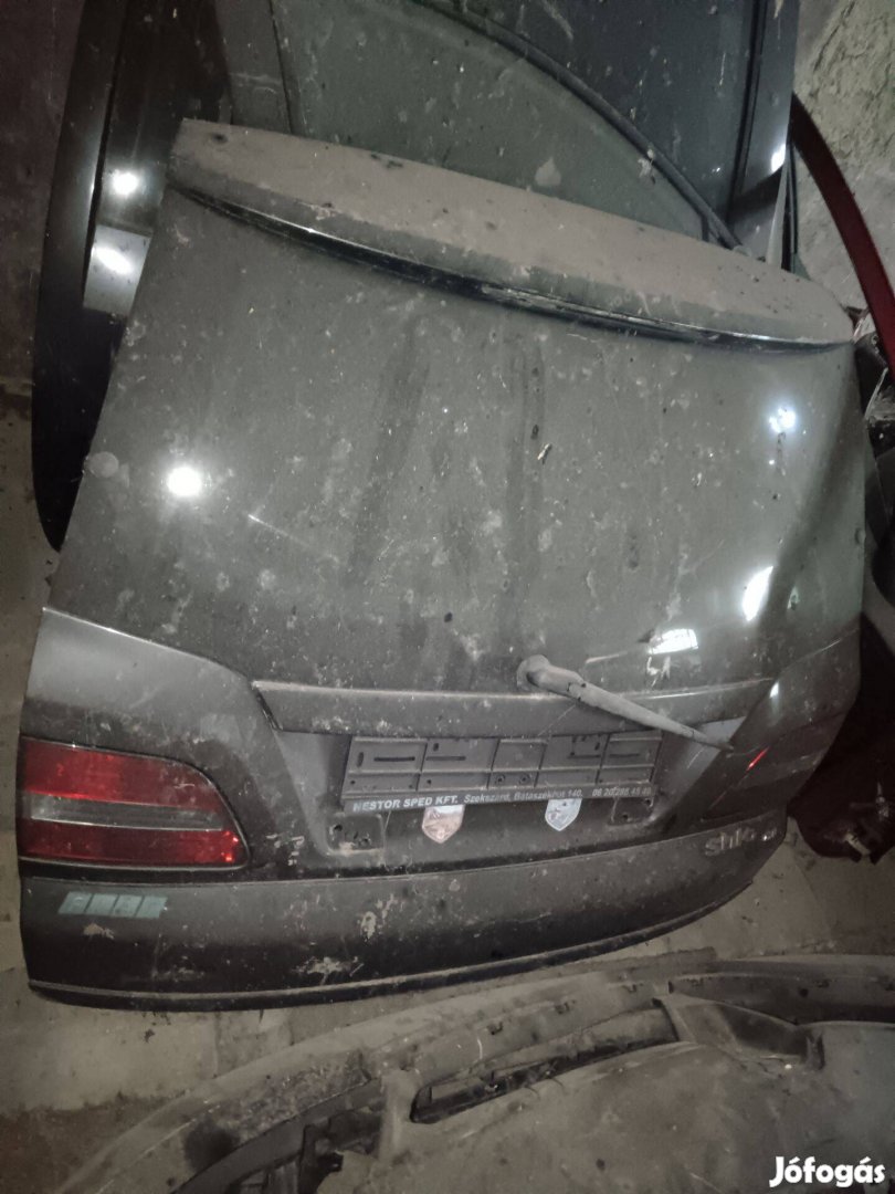 Fiat Stilo kombi csomagtér ajtó