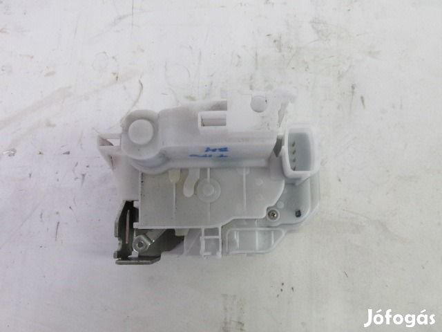 Fiat Tipo 2015- bal hátsó ajtózár szerkezet 51983481