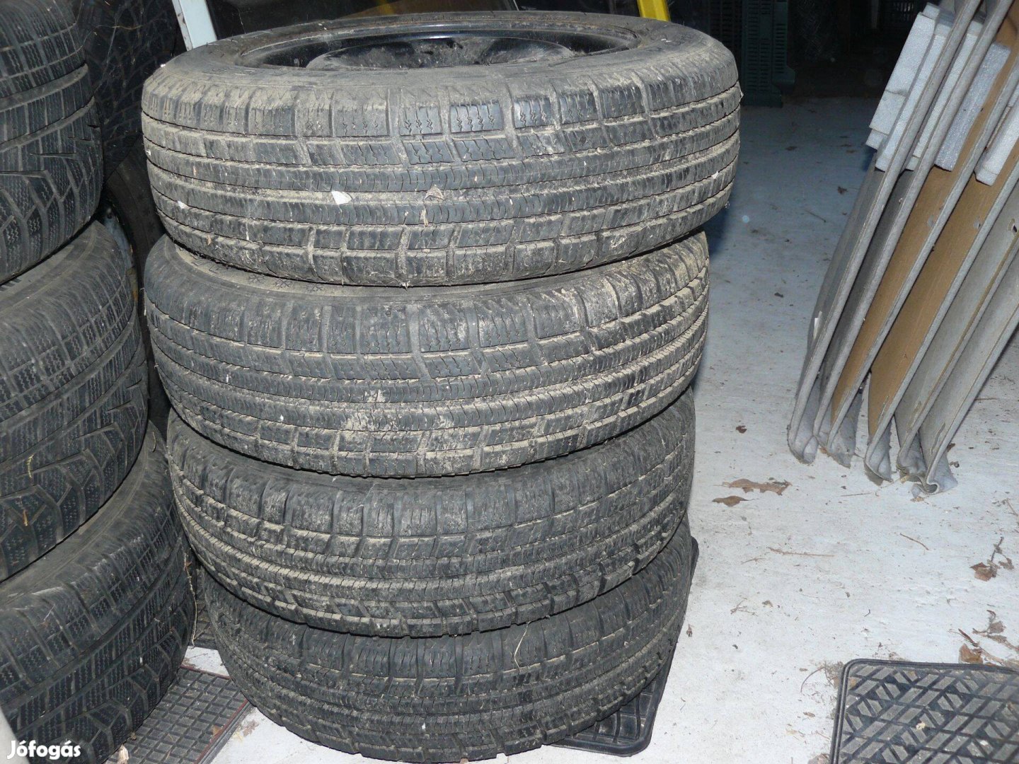 Fiat Trabant 1,1 lemezfelni garnitúra , téli gumi