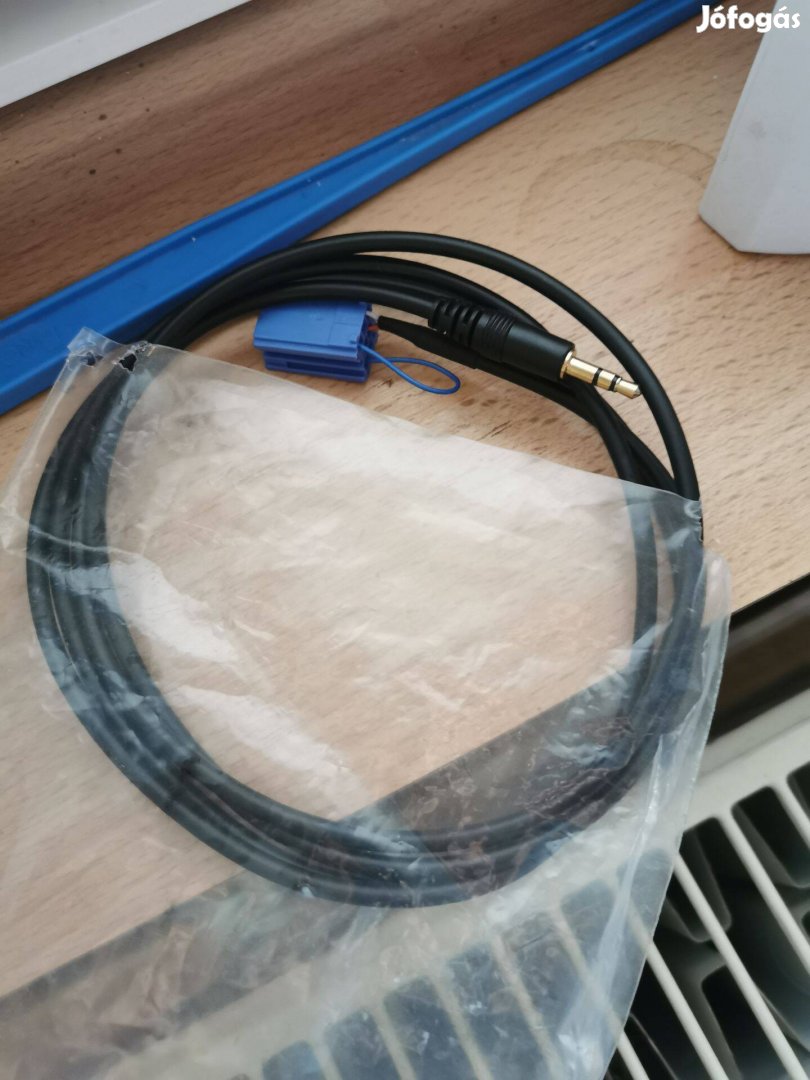 Fiat aux csatlakozó