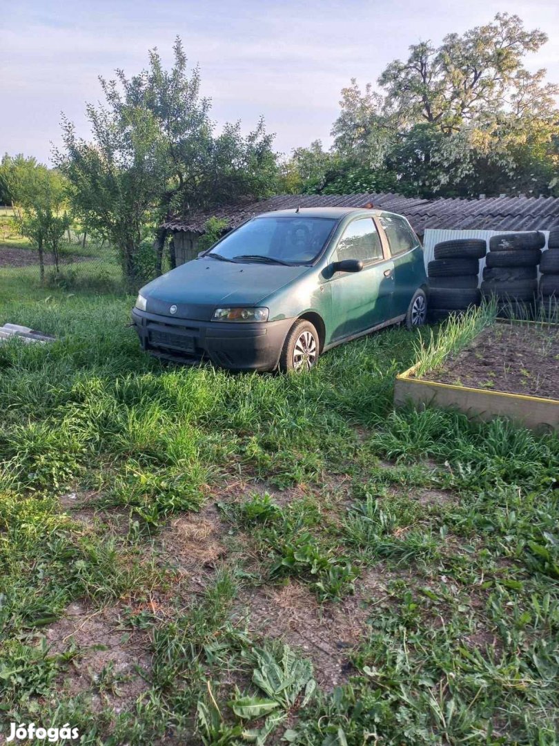 Fiat punto alkatresz elado!