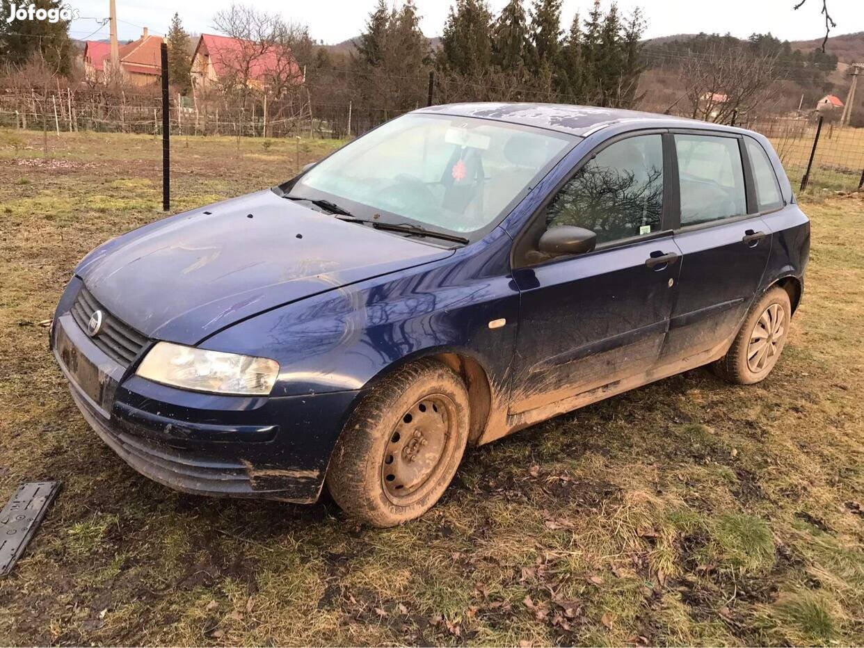 Fiat stilo ajtók és motorház csomagtér