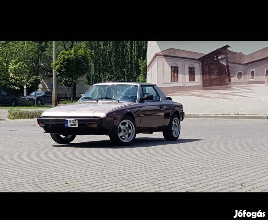 Fiat x1/9 Bertone autó hobbi 