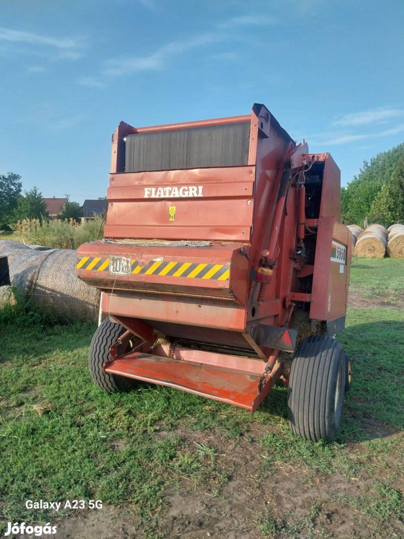 Fiatagri newholland bálázó