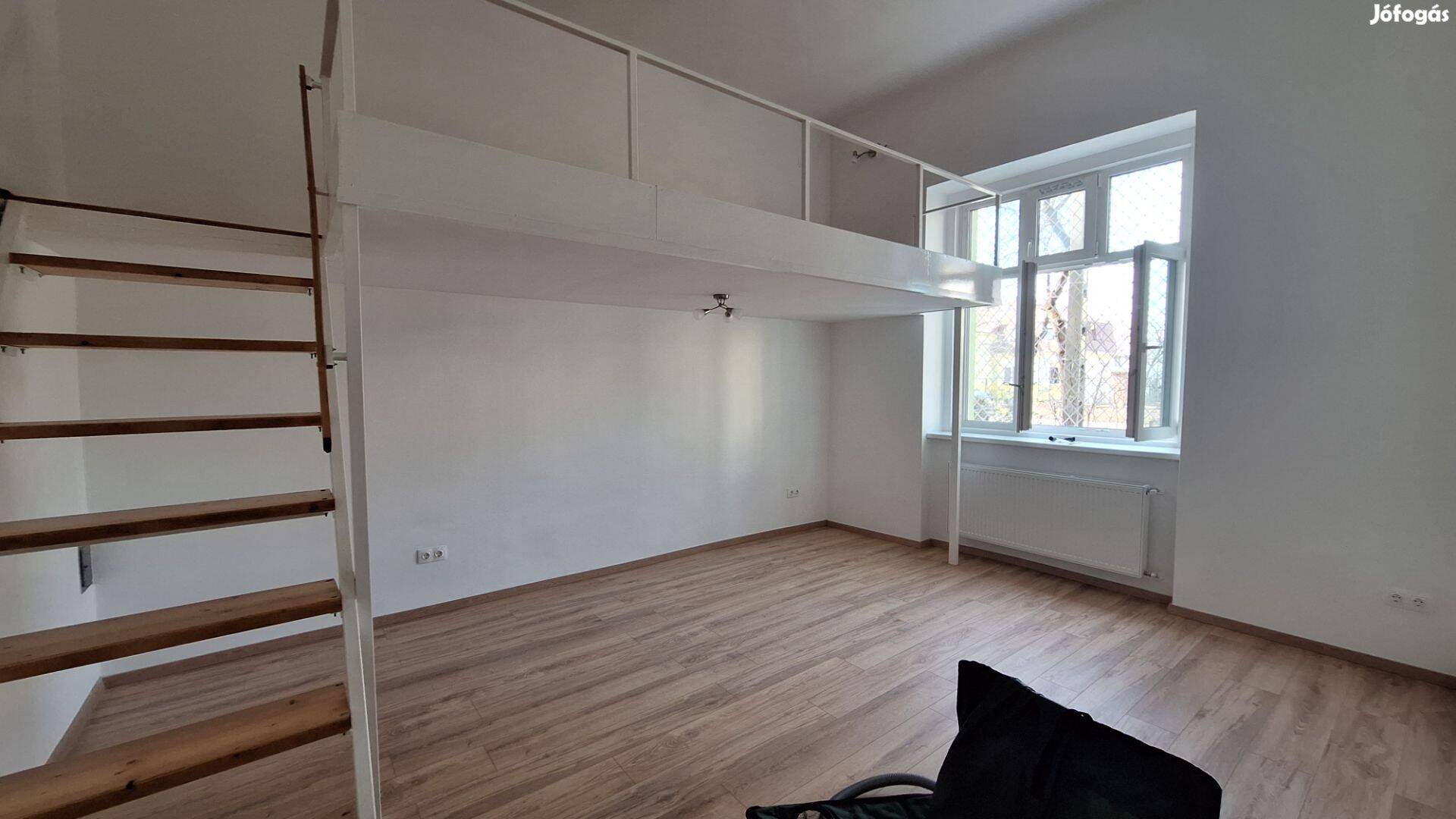 Fiatalos lakás , jó tömegközlekedéssel