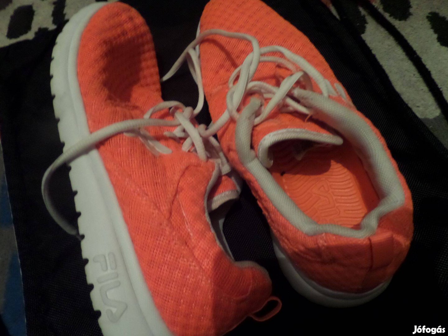 Fila könnyű tavaszi sportcipő 40-es méret 25 cm