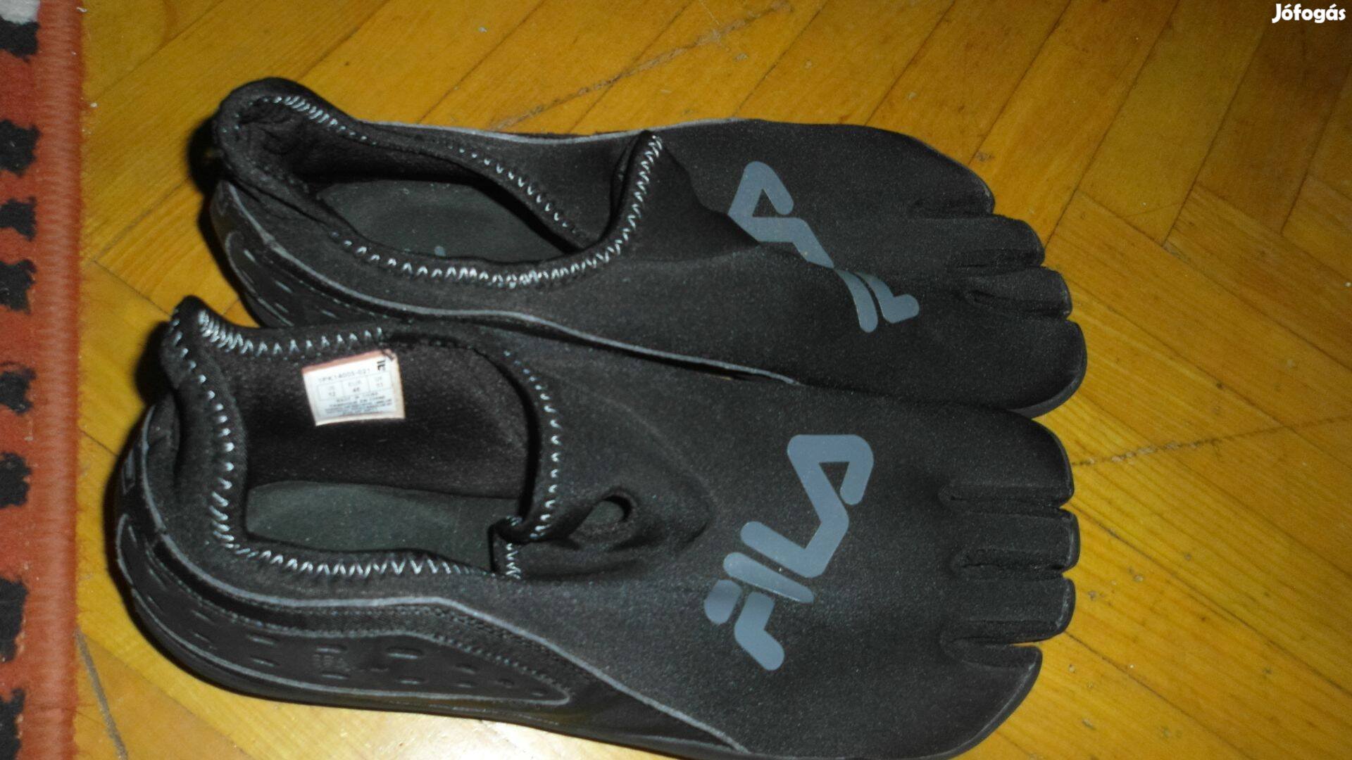 Fila különleges lábujjas férfi átmeneti cipő 46-os 29,5 cm