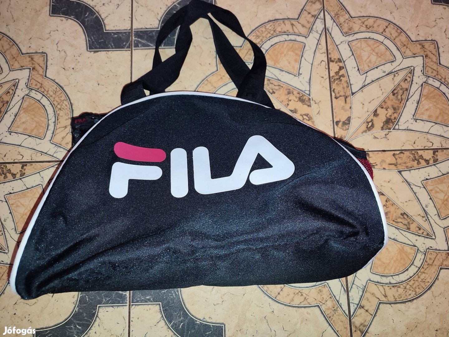 Fila sporttáska edzőtáska hibátlan kis méretű