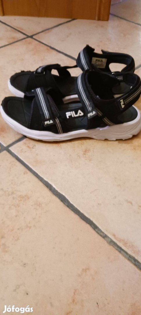 Fila szandál