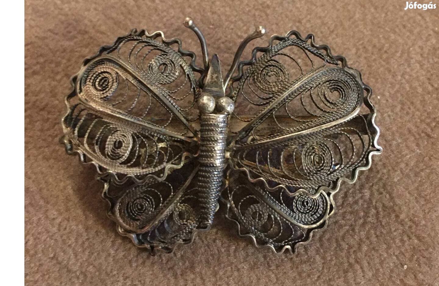 Filigrán ezüst pillangó bross