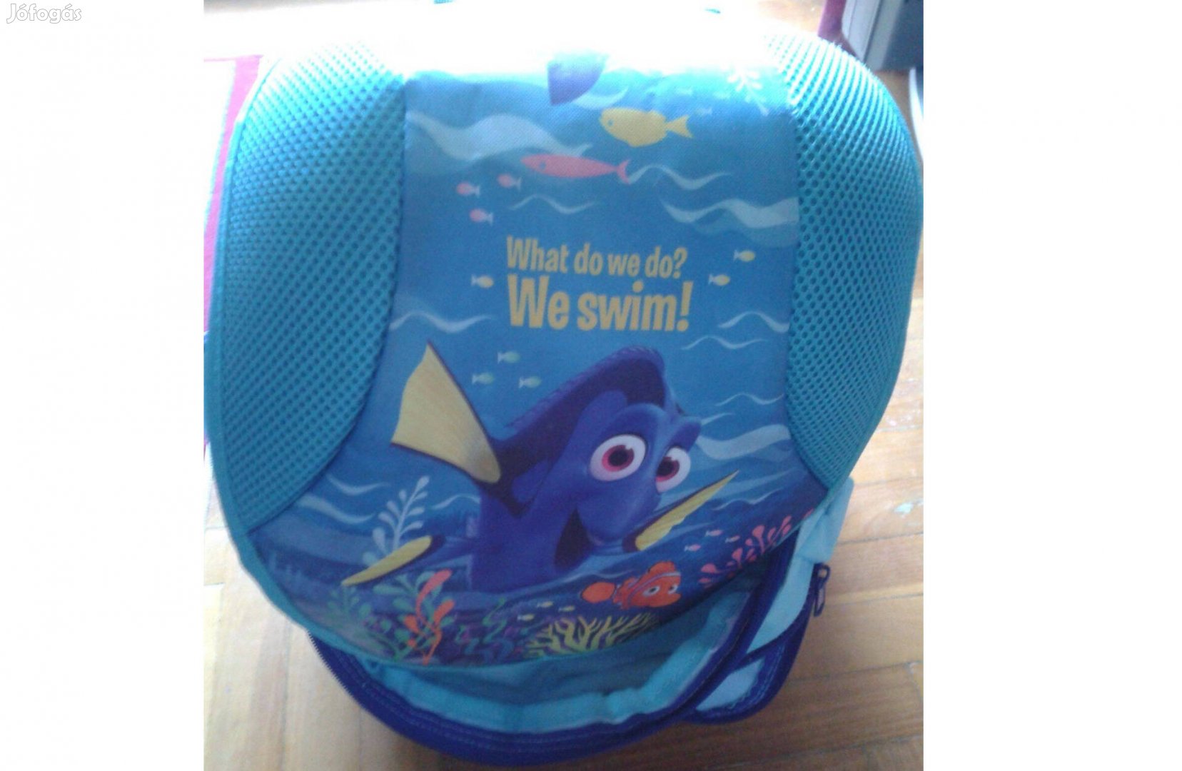 Finding Dory ergonomikus iskolatáska