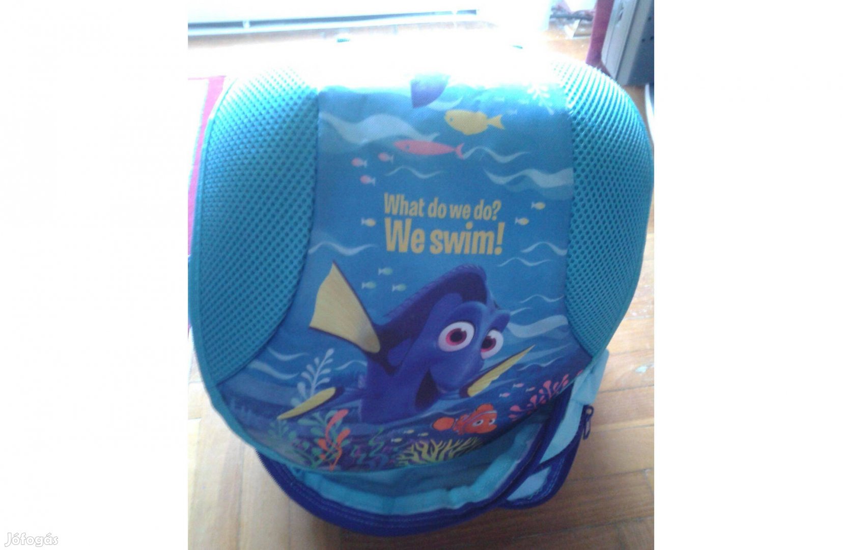 Finding Dory ergonomikus iskolatáska