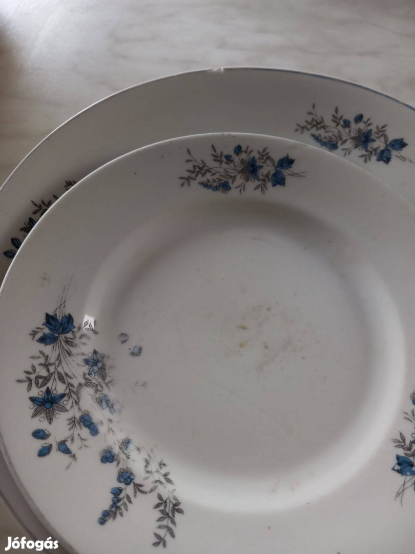 Fine IRIS porcelán tányérok 4db lapos tányér és 1egy